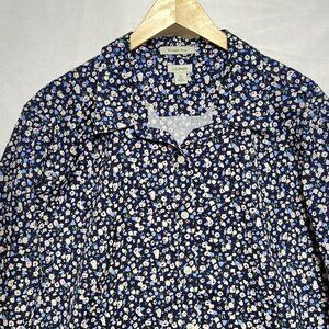L.L. Bean Women's XL Reg Button Down Blouse Blue & Small Flowers 3/4 sleeves
